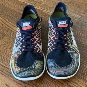 Nike free 4.0 fly knit